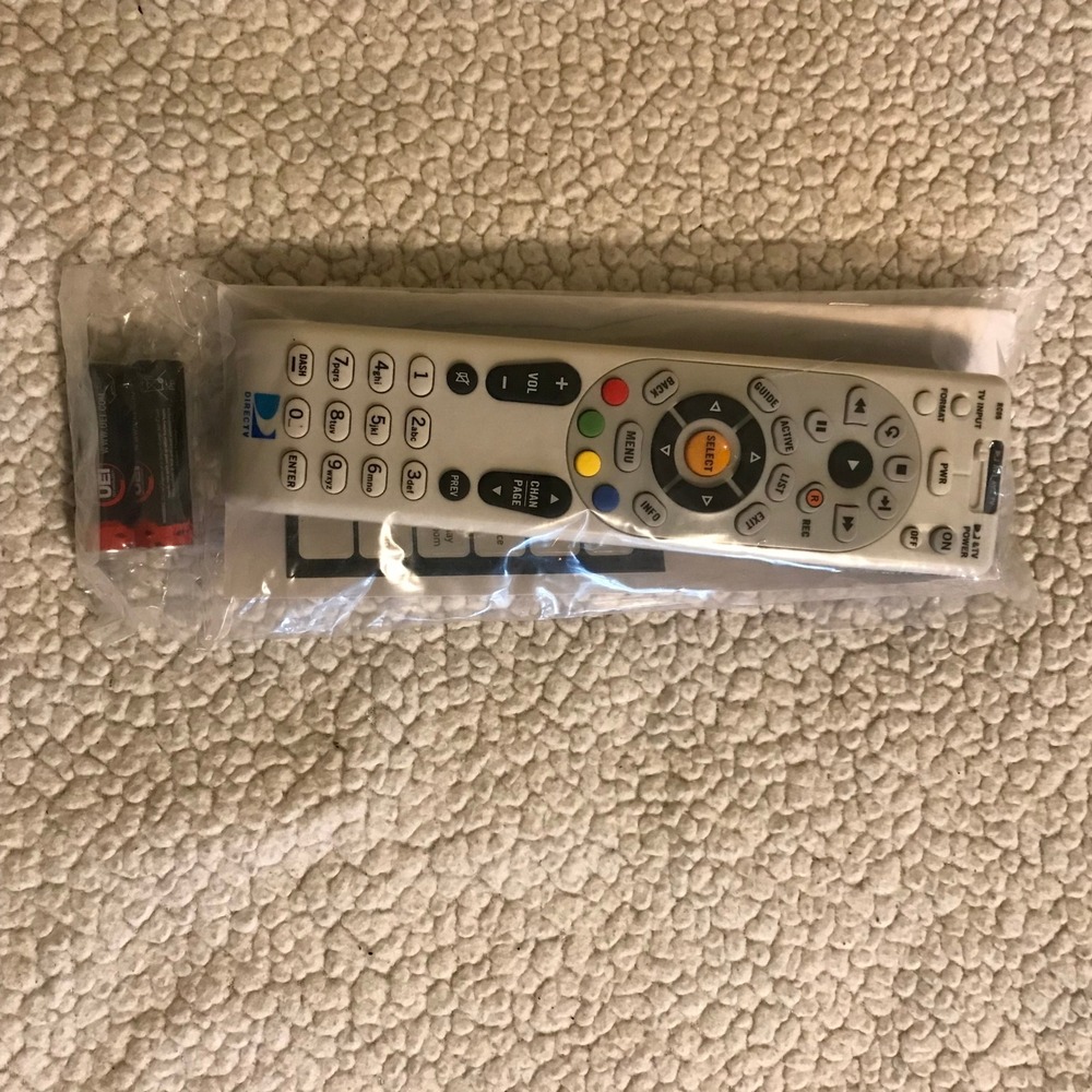DirecTV RC66 Universal Remote Control WhiteSatellite Receiver New with Batteries